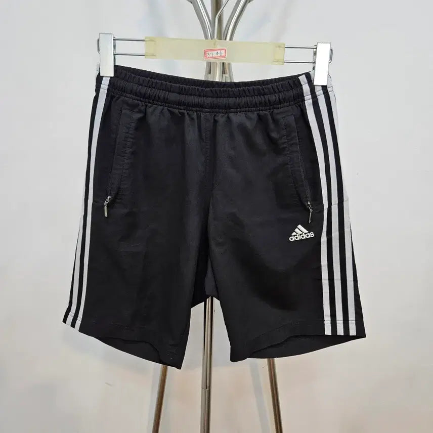 [BUNJANG] Adidas Training Shorts 30 Inch / 아디다스 트레이닝 숏팬츠 30인치