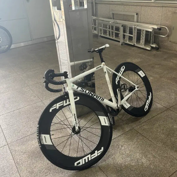 [BUNJANG] Tsunami White M Frame Bicycle / 쓰나미 화이트 판/대 (브레이크 있어요 정지 시키지 마라탕)