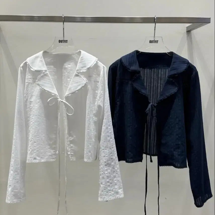 [BUNJANG] Outfit Lace Blouse Navy / 아웃핏 레이스 블라우스 네이비