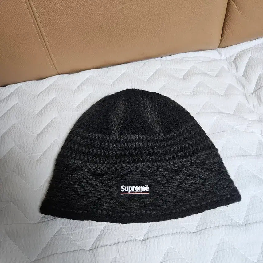 [BUNJANG] Supreme Diamond Beanie Black FW25 / 슈프림 다이아몬드 비니 블랙 25FW