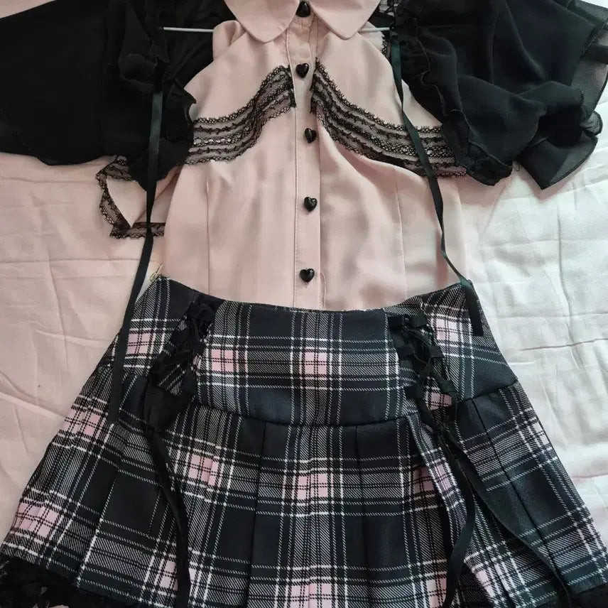 [BUNJANG] Jirai Kei 3-Piece Outfit Set (Cape, Top, Bottoms) - Lightly Used / 지뢰계 의상 판매(상하의+아우터)