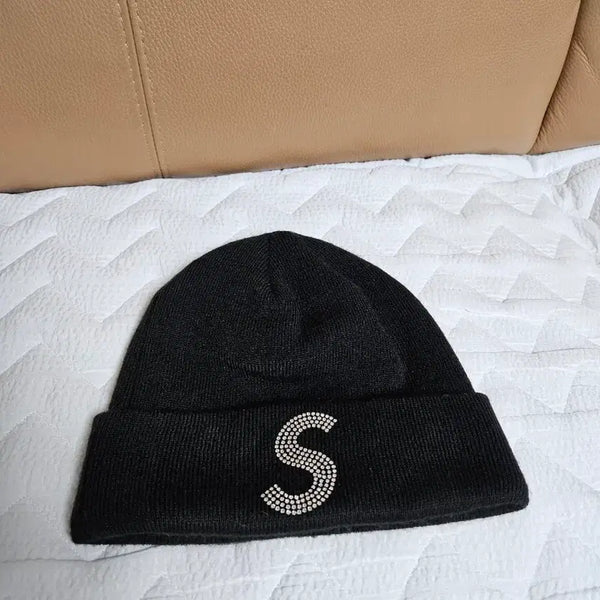 [BUNJANG] Supreme New Era Swarovski S Logo Beanie Black / 슈프림 뉴에라 스와로브스키 S 로고 비니 블랙 21SS