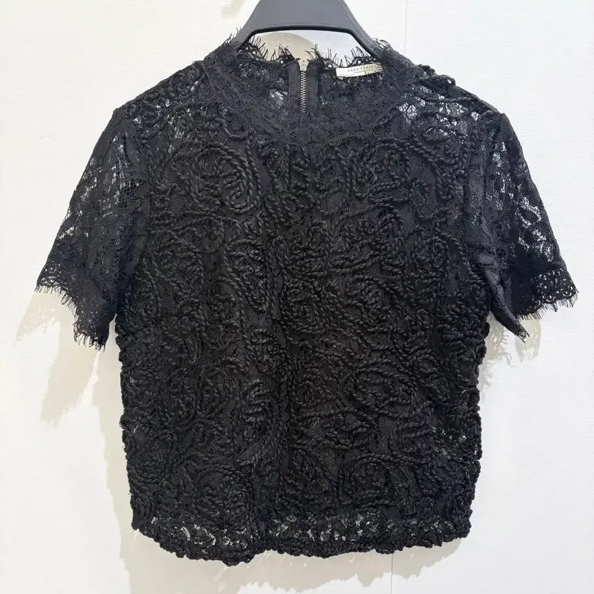 [BUNJANG] ZARA Lace Embroidered Blouse XS / 자라 ZARA 레이스 자수 블라우스 XS / 하객룩 데이트룩 오피스룩