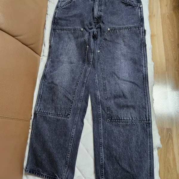 [BUNJANG] Supreme Double Knee Denim Pants Washed Black 23SS / 슈프림 더블니 데님 팬츠 진 워시드 블랙 23SS