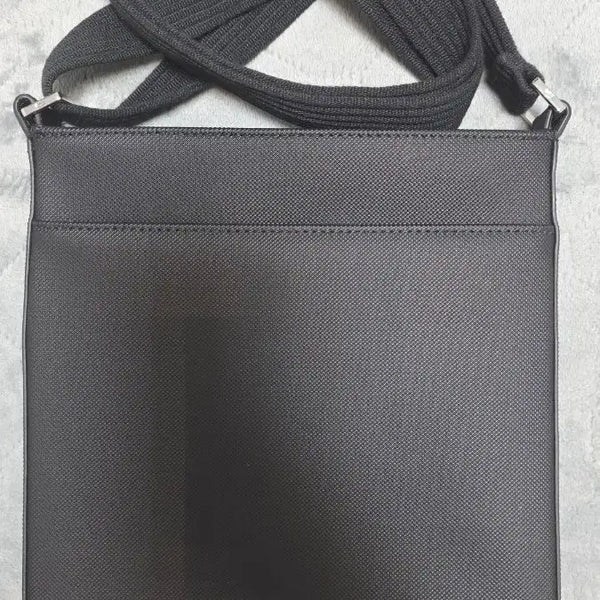 [BUNJANG] Lacoste Black Crossbody Bag / 라코스테 크로스백 검정색