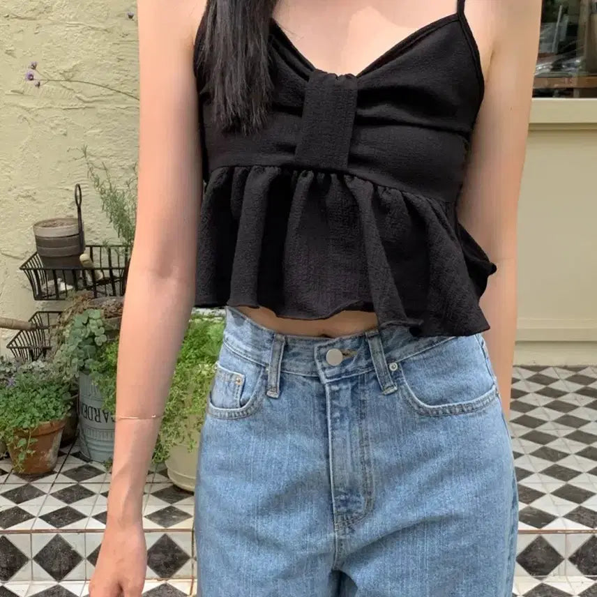 [BUNJANG] Le Havre Lian Halterneck Strap Sleeveless Blouse / 르아브르 리안 홀터넥 끈나시 블라우스
