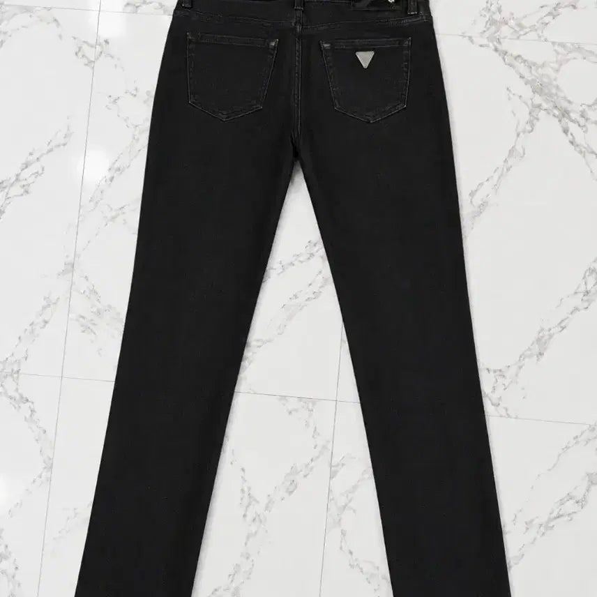 [BUNJANG] Guess Black Skinny Jeans Size 27-28 / 게스 블랙 스키니진 27~28