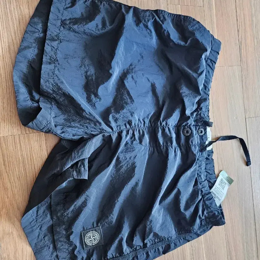 [BUNJANG] Stone Island Nylon Shorts / 스톤 아일랜드 반바지 쇼츠 정품 12만원 급매합니다