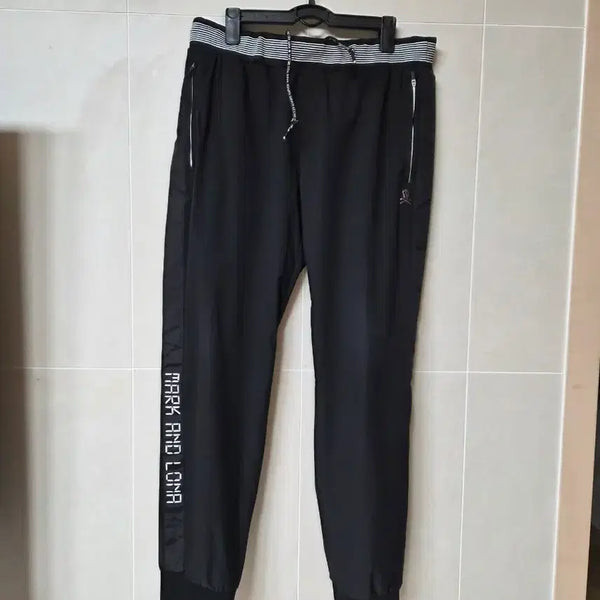 [BUNJANG] Mark & Lona Golf Pants Black Size 32 / 마크앤로나 골프바지 블랙 32