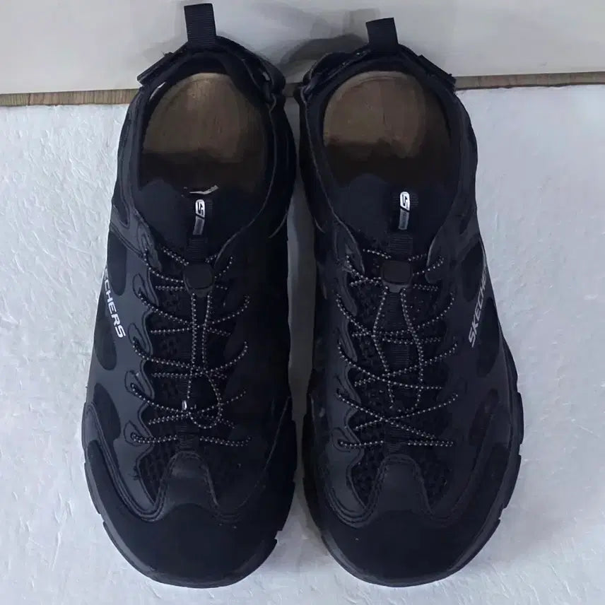 [BUNJANG] Skechers Deluxe Tracker Sandals Triple Black / [280] 스케쳐스 디럭스 트래커 샌들 트리플블랙