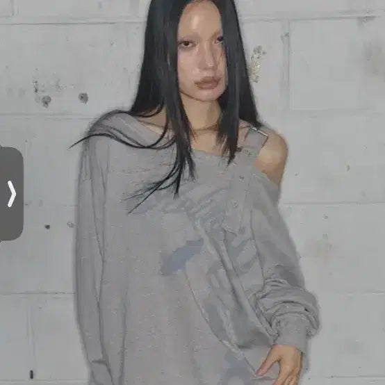 [BUNJANG] Fancy Club One Shoulder Off Shoulder Long Sleeve T-Shirt / 팬시클럽 원숄더 오프숄더