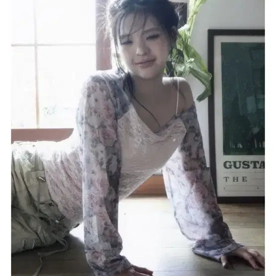 [BUNJANG] Korean Traditional Pattern Boat Neck Top / 한땀한땀 모란괴석도 보트넥