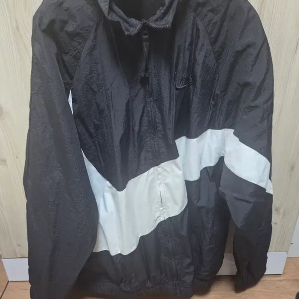 [BUNJANG] Nike Big Swoosh Windbreaker Jacket / 나이키 빅스우시 바람막이
