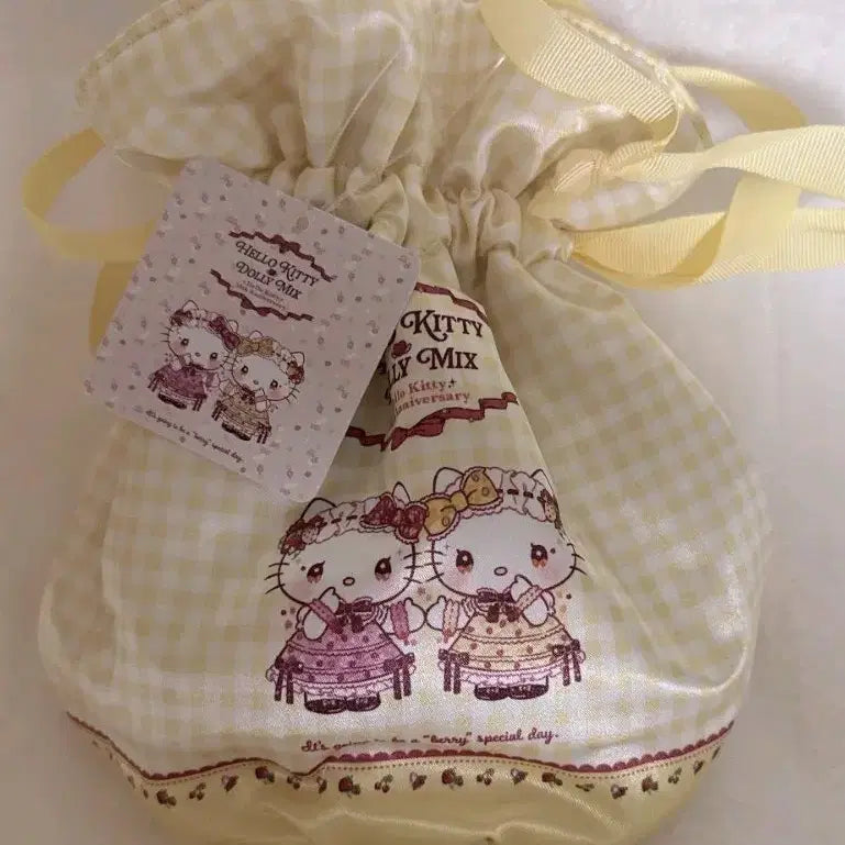 [BUNJANG] Hello Kitty Dolly Mix Pouch / 헬로키티 돌리믹스 파우치