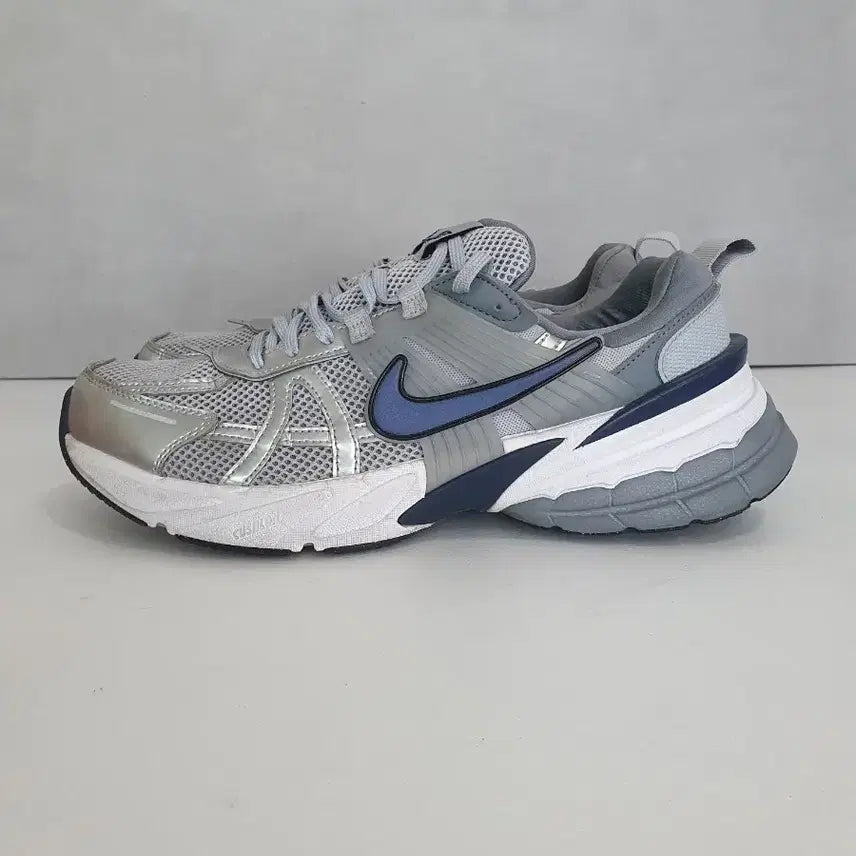 [BUNJANG] Nike V2K Run Wolf Grey Cool Grey (Size 290) / 나이키 V2K 런 울프 그레이 쿨 그레이 (290)