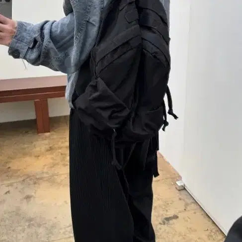 [BUNJANG] Politeu Reel Pin Stripe Trousers Black Washed Wool / [3] 폴리테루 핀 스트라이프 트라우저 블랙 워시드 울