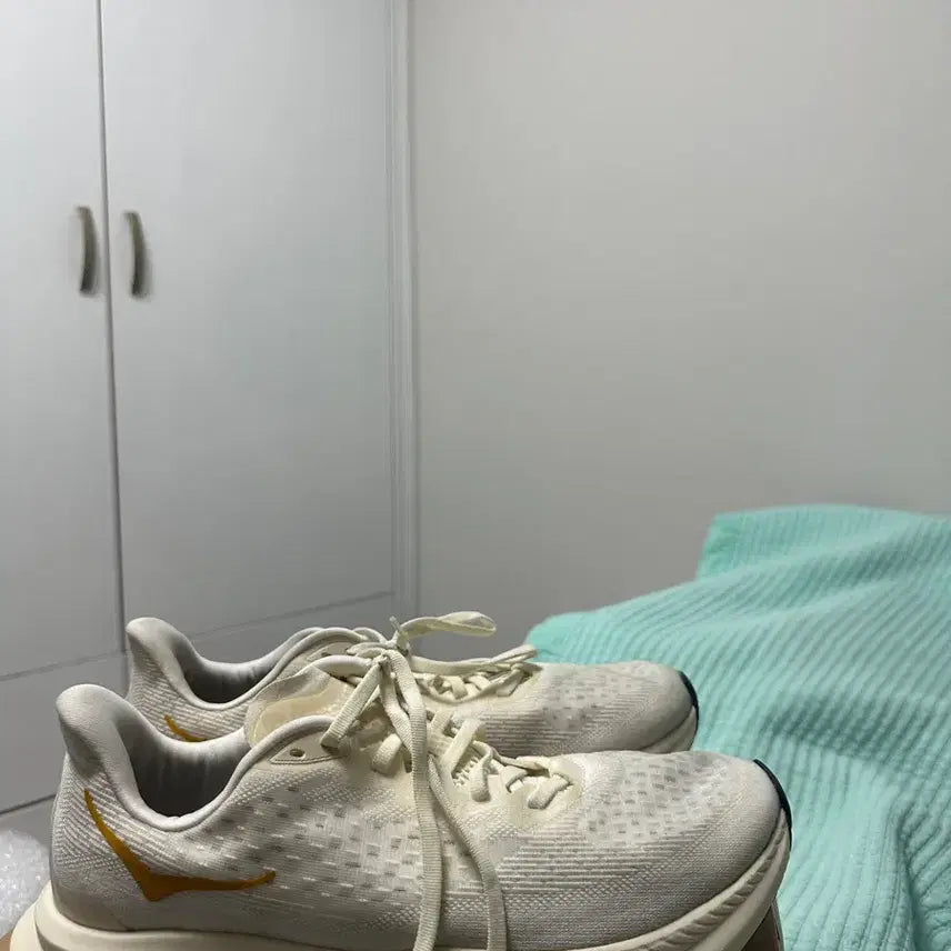 [BUNJANG] Hoka Mach 6 Running Shoes Beige 275 / 호카 정품 마하 6 275베이지