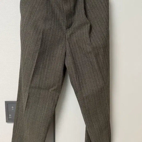 [BUNJANG] Recto Broken Herringbone Suit Pants Dark Khaki S / 렉토 브로큰 헤링본 수트 팬츠 다크 카키 s