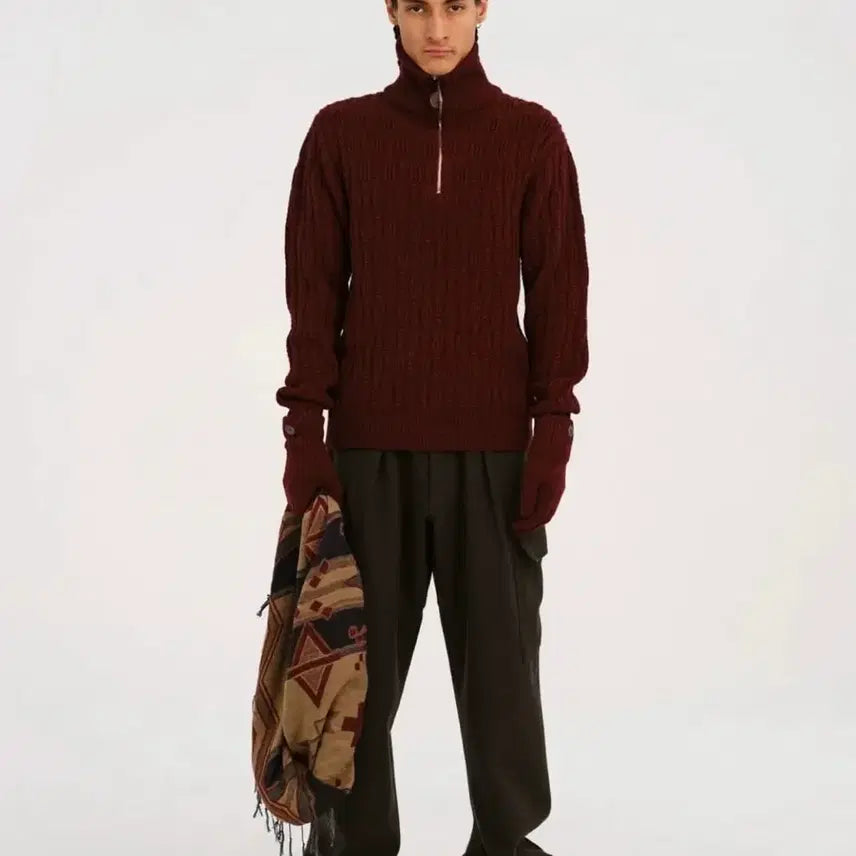 [BUNJANG] Hyeinseo Troyer Knit Sweater w/ Gloves Burgundy / [2] 혜인서 트로이어 니트 스웨터 w/ 글러브 버건디