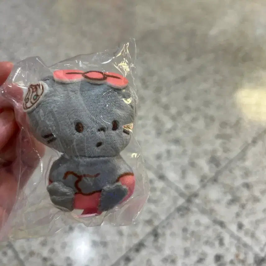[BUNJANG] Sanrio Nyaninyunyeong Gacha Capsule Toy / 산리오 냐니뉴네뇽 가챠