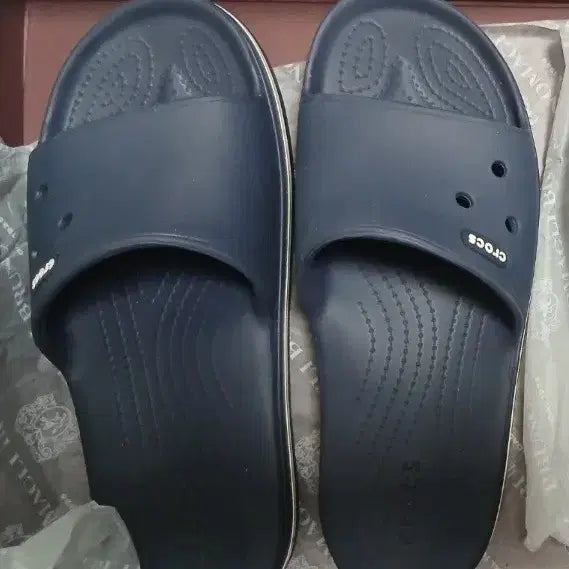 [BUNJANG] Crocs Navy Slip-on Sandals - Size 250 / *새상품급* 정품 네이비 크록스 슬리퍼