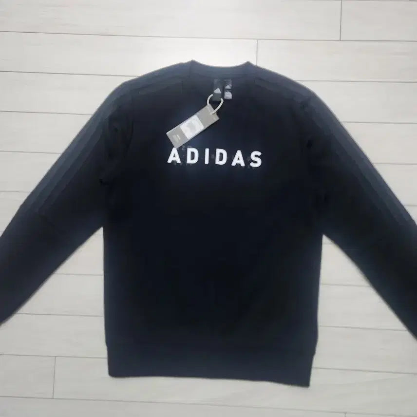 [BUNJANG] Adidas Originals Black Logo Sweatshirt (L) / 아디다스 오리지널 맨투맨 (L) / 새상품