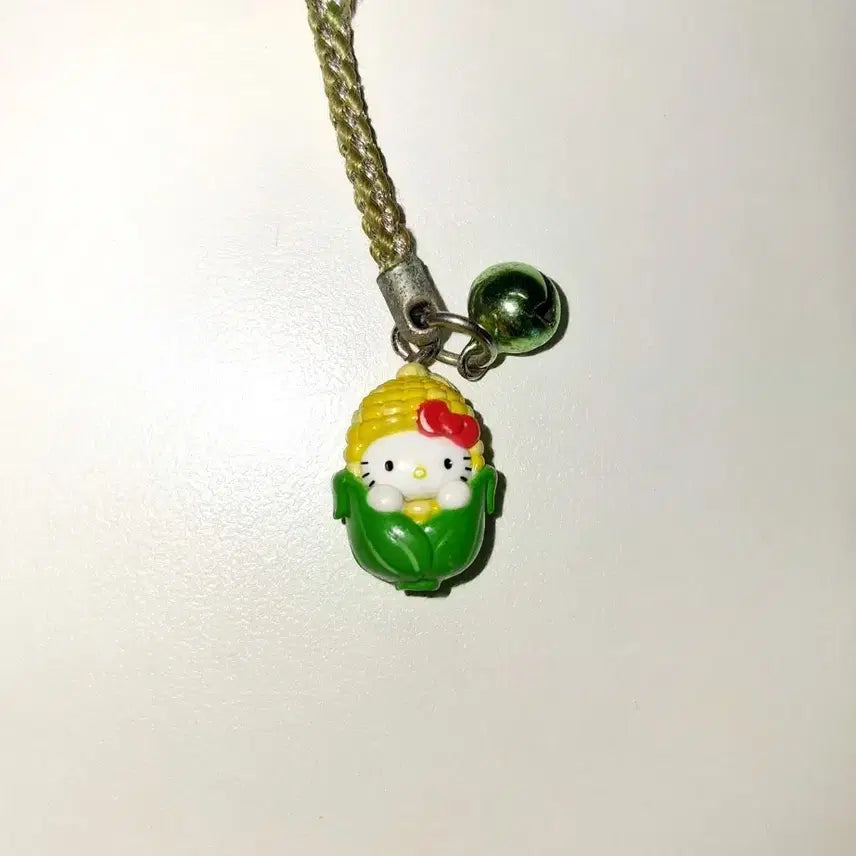 [BUNJANG] Hello Kitty Corn Strap / 옥수수 고전키티스트랩