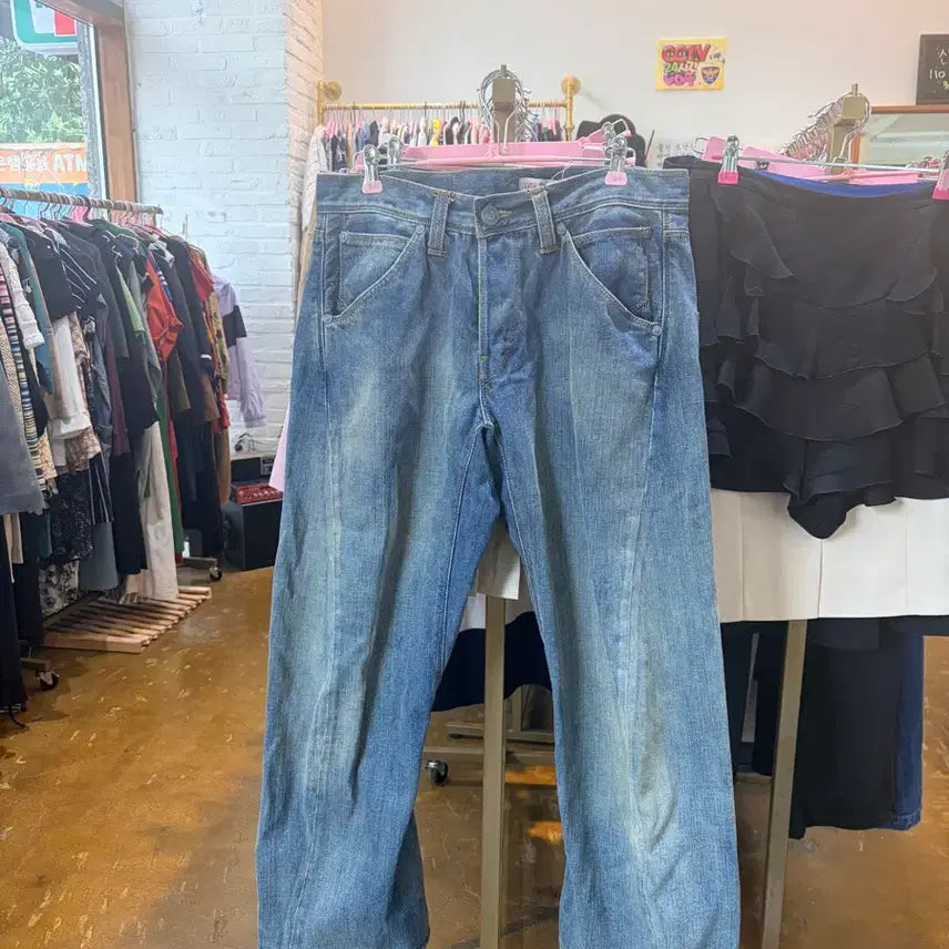 [BUNJANG] Levi's Engineered Jeans / 리바이스 엔지니어드 청바지