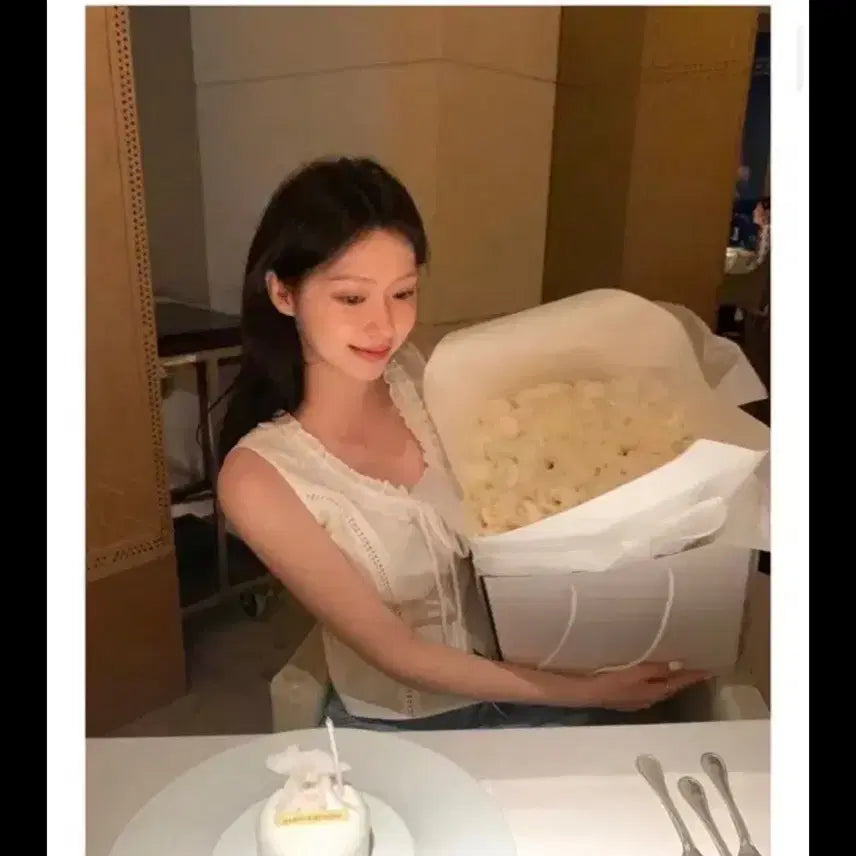 [BUNJANG] Le Plain Birthday Blouse Small / 택포) 르플레인 벌스데이 블라우스 스몰