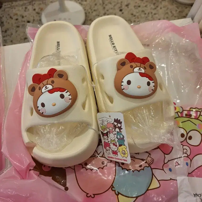 [BUNJANG] Hello Kitty My Melody Slippers / 헬로키티 마이멜로디 슬리퍼 230.250