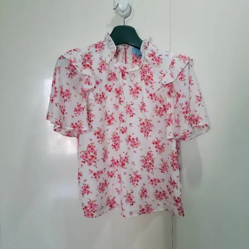 [BUNJANG] CeCe Floral Frill Blouse / CeCe 플로럴 프릴 블라우스