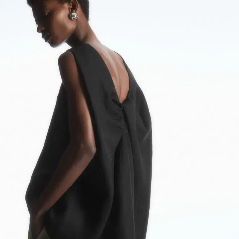 [BUNJANG] COS Twist Back Sleeveless Top Blouse / cos 코스 트위스트 백 슬리브리스 탑 블라우스