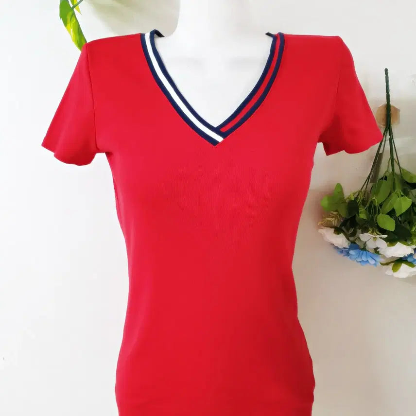 [BUNJANG] Tommy Hilfiger V-Neck Short Sleeve T-Shirt Red Cotton Blend Size XS (US) / 타미힐피거 브이넥 반팔티 55 레드