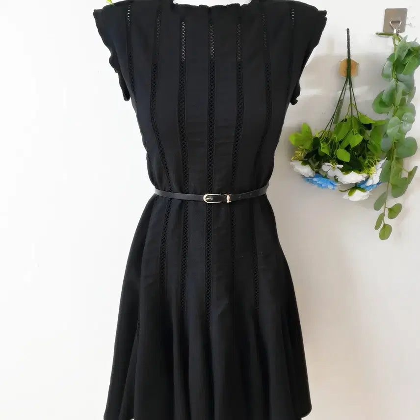 [BUNJANG] JILLSTUART Linen Blend Punching Lace Flare Dress Black / 질스튜어트 마혼방 펀칭원피스 55 레이스플레어 블랙