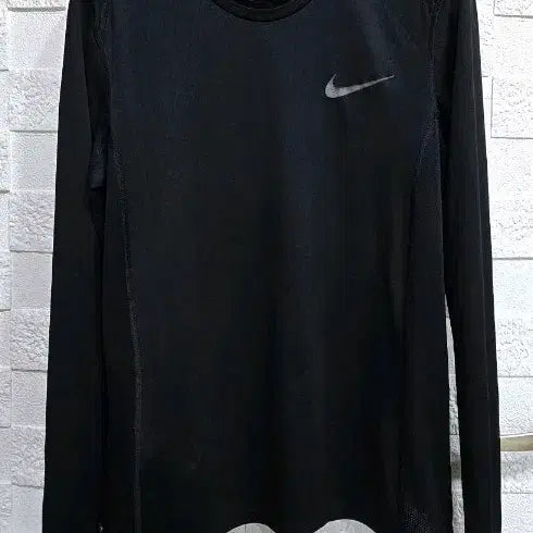 [BUNJANG] Nike Dri-FIT Long Sleeve Performance T-Shirt Black L / (R)나이키 드라이핏 긴팔 기능티 블랙 L