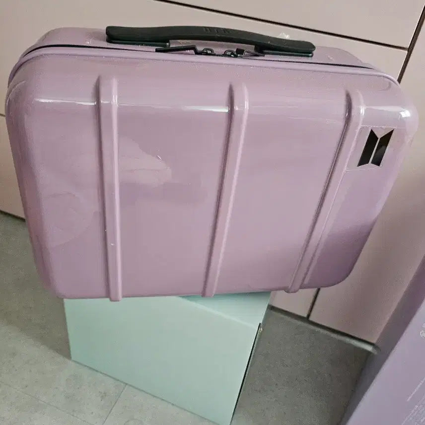 [BUNJANG] BTS Merchandise Box 5th Edition Carrier / bts 캐리어