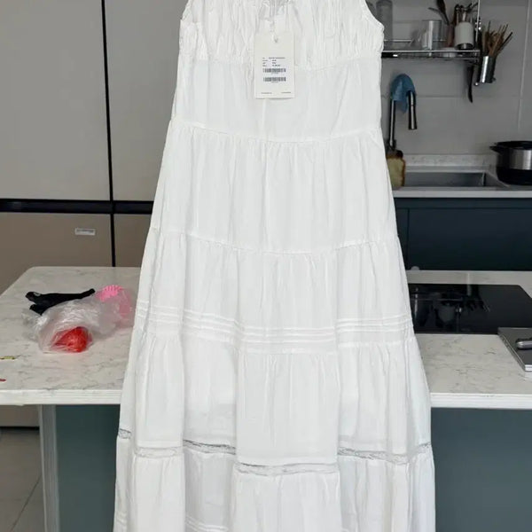 [BUNJANG] Rola Rola White Tiered Dress / 로라로라 새상품화이트 캉캉 원피스