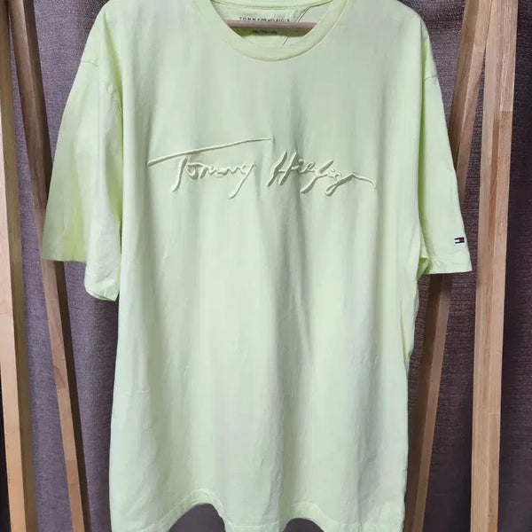 [BUNJANG] Tommy Hilfiger Lime Green Short Sleeve T-Shirt / 타미힐피거 반팔티 라임색