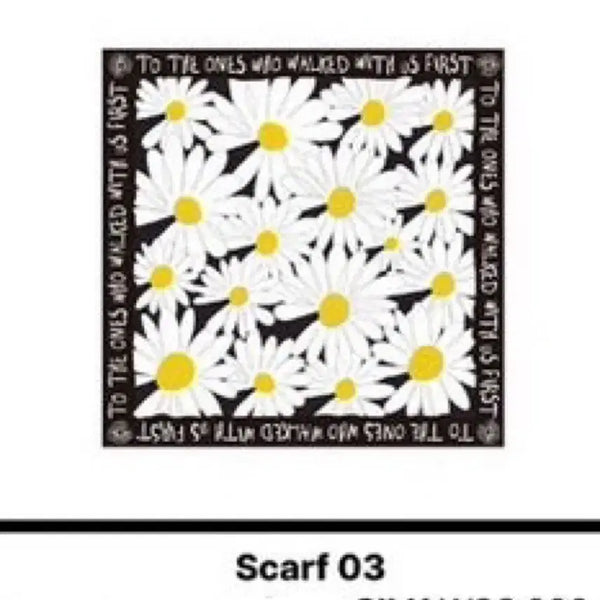 [BUNJANG] PEACEMINUSONE Daisy Pattern Silk Scarf / 데이지 패턴 실크 스카프Disney/Pixar PEACEMINUSON
