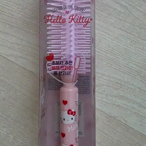 [BUNJANG] Hello Kitty Pink Rolling Brush / 헬로키티 롤 브러시 핑크