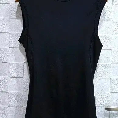 [BUNJANG] Adidas Techfit Sleeveless Top Black L / (R)아디다스 테크핏 기능나시 블랙 L