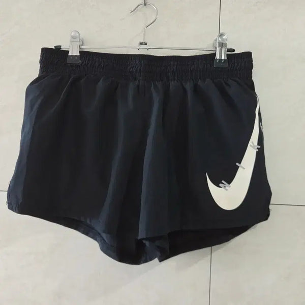 [BUNJANG] Nike Swoosh Dri-FIT Shorts / 나이키 스우시 드라이핏 반바지 s