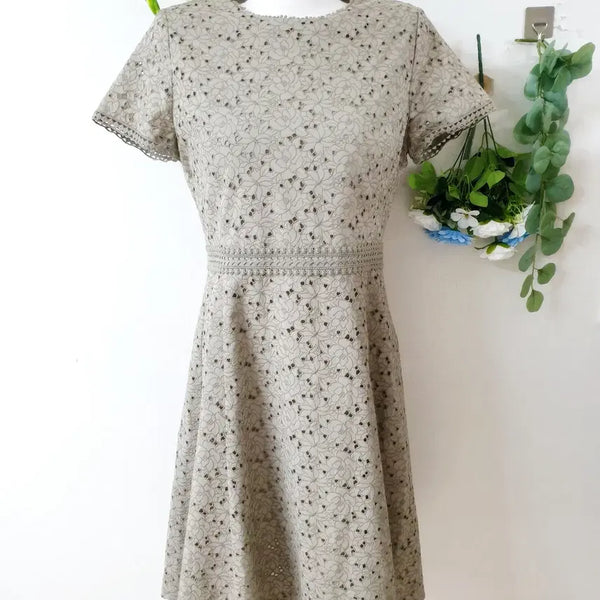 [BUNJANG] Osborne Eyelet Punch Embroidery Cotton Dress / 오스본 아일렛펀칭 엠브로이더리 면원피스 66 연카키