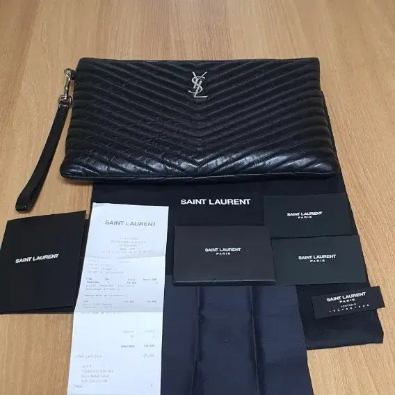 [BUNJANG] Yves Saint Laurent New Medium Silver Hardware Clutch Bag / 입생로랑 뉴미듐 은장 클러치/클러치백 정품S급(영수증O)