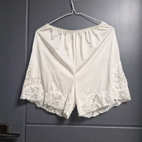 [BUNJANG] Silver Bell Lace Slips / 실버벨  .레이스 가득 속바지. 100.       91