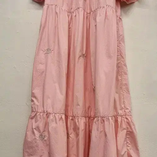 [BUNJANG] BEAKER Floral Embroidered Tiered Long Dress / 55~마른66)BEAKER 비이커 플라워 자수 티어드 롱원피스