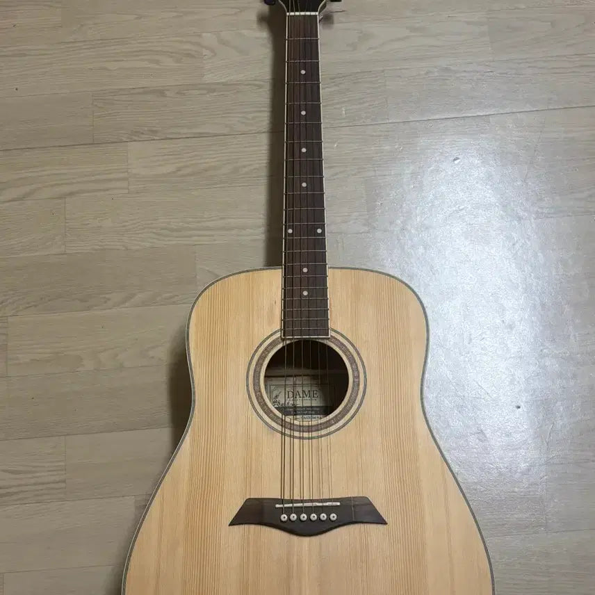[BUNJANG] Dame OASIS 200 NA Acoustic Guitar / 데임 OASIS 200 NA 통기타