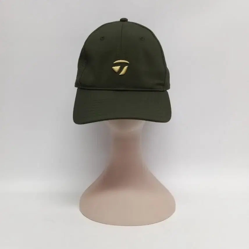 [BUNJANG] TaylorMade Hampton Perforated Ball Cap Dark Olive / 새 테일러메이드 골프 햄튼 퍼포레이티드 볼캡 F