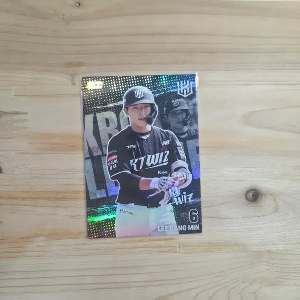 [BUNJANG] KT Wiz Lee Kang-min 2026 KBO Holographic Trading Card / KBO카드_2026_KT위즈_이강민(홀로)
