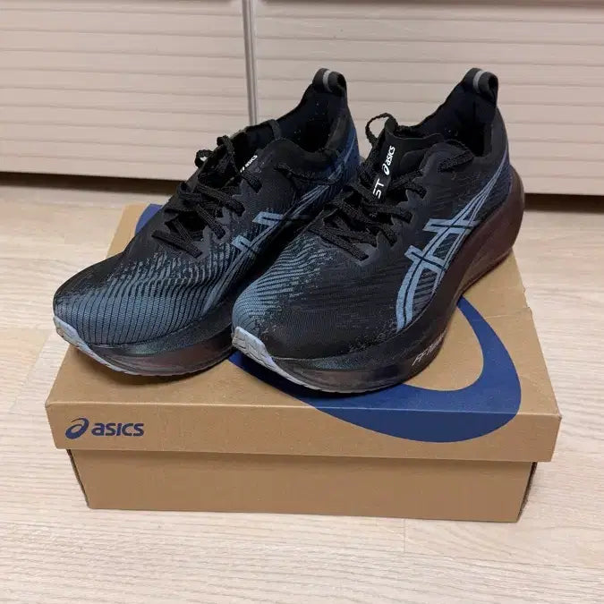 [BUNJANG] Running Shoes Black 250 / 메가블라스트2 블랙 250 러닝